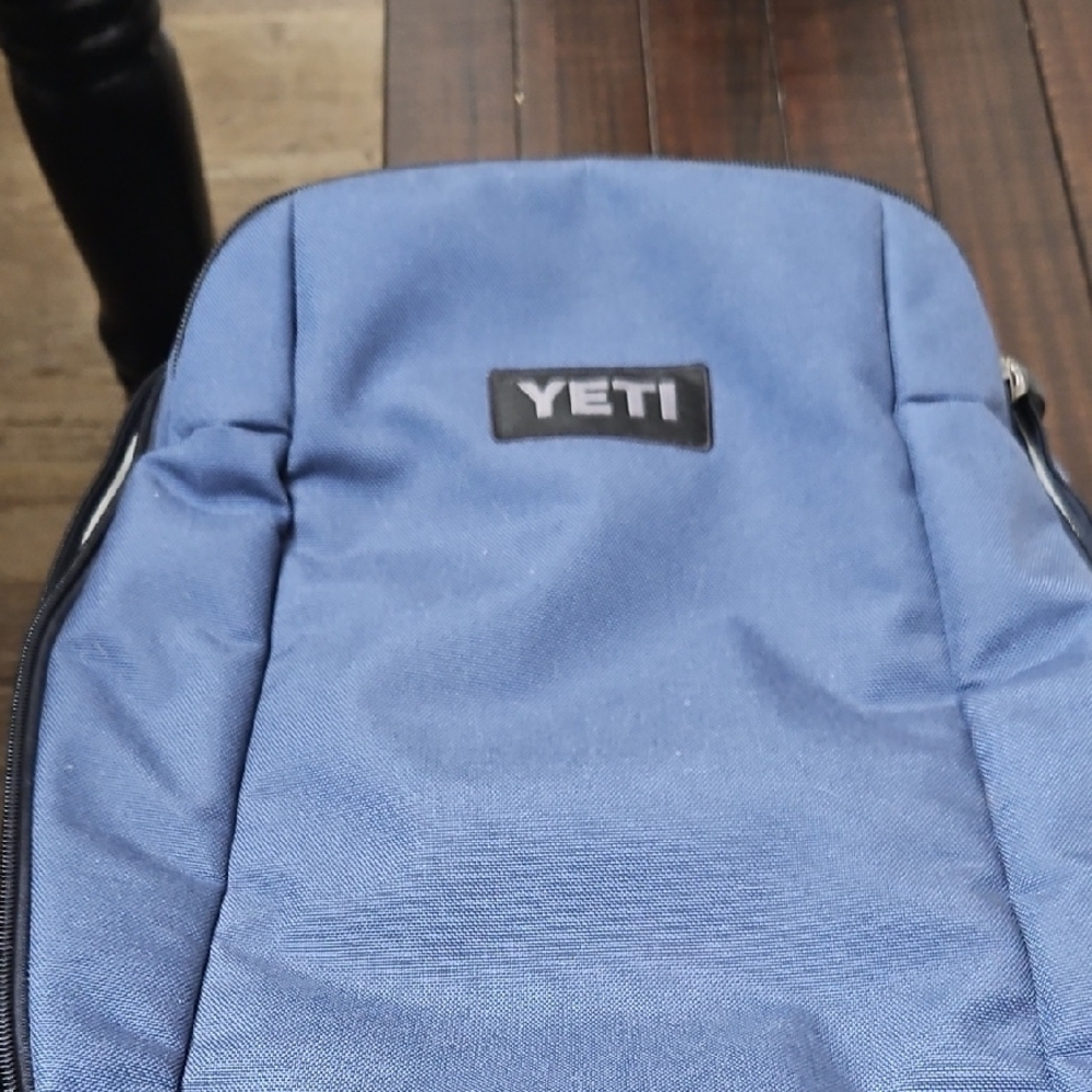 YETI Classic Blue Men's Backpack